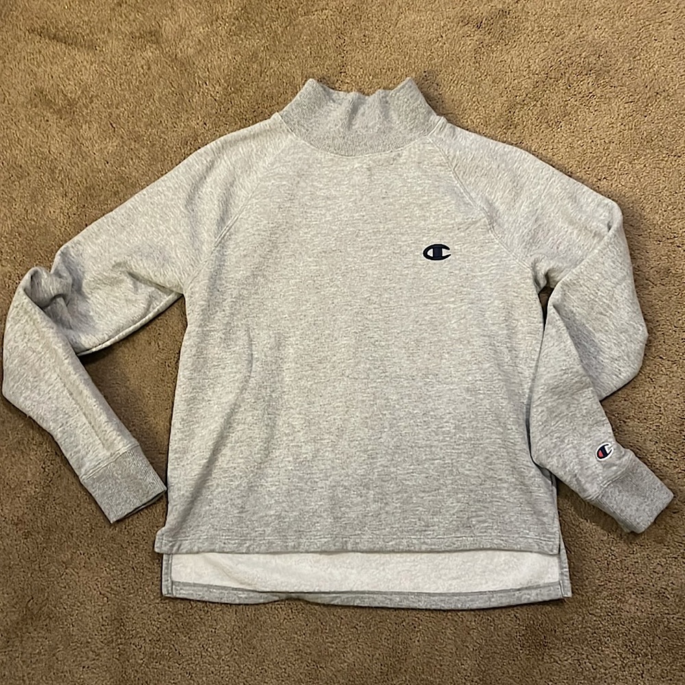 Champion women’s sweatshirt size XS